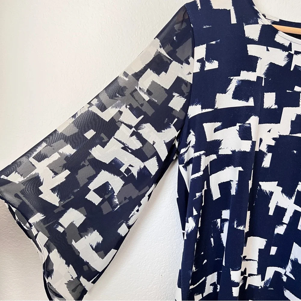 Alfani Retro Geometric Pattern V-Neck Blouse Size Large Petites - Picture 2 of 5